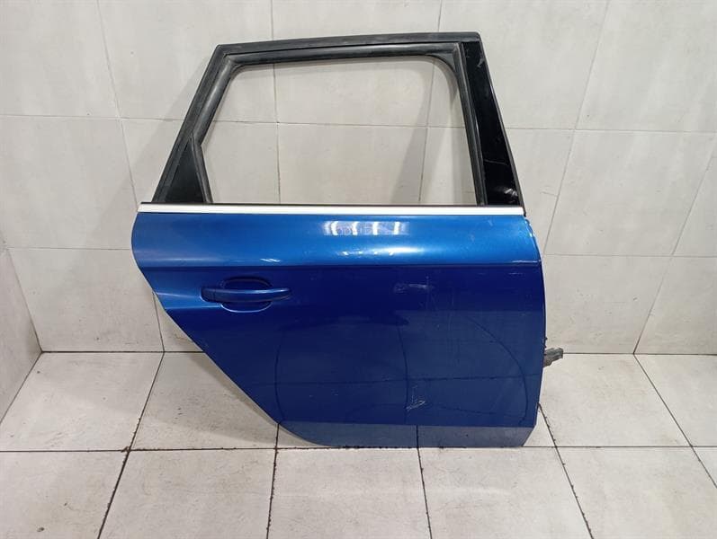 AUDI Audi RS4 B8 8K right rear door 8K9833052E door rear right