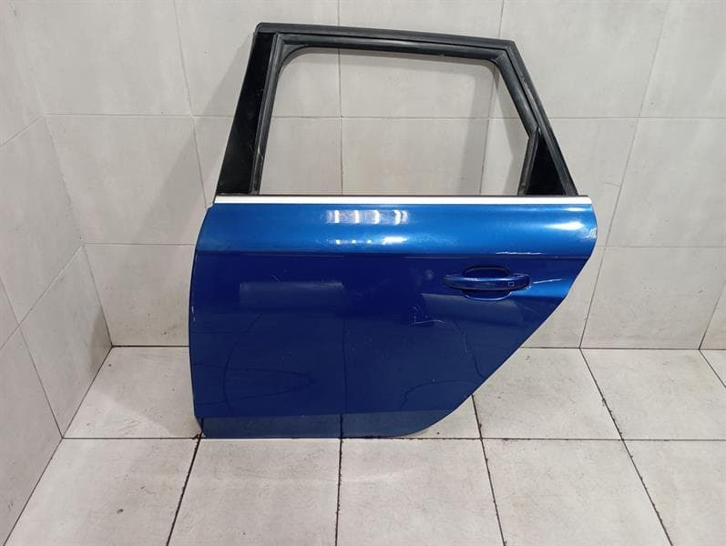 AUDI Audi RS4 B8 8K left rear door 8K9833051E door rear left