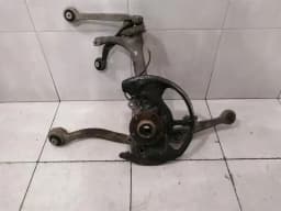 AUDI Audi RS4 8E B7 Right Front Hub 8E0407254F Wheel Bearing Housing Front Right — thumbnail 1