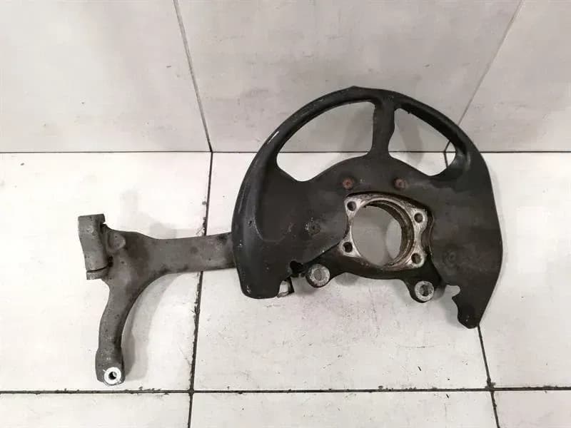 Audi RS4 8E B7 Right Front Hub 8E0407254F Wheel Bearing Housing Front Right