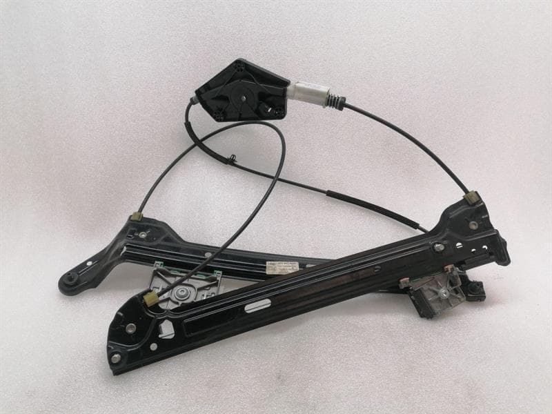 AUDI Audi RS5 8T Right Front Door Winder 8T0837462D Front Right Window