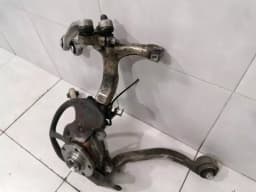 AUDI Audi RS4 8E B7 Left Front Hub 8E0407253F Wheel Bearing Housing Front Left — thumbnail 2