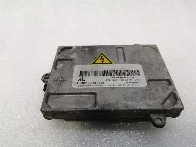 AUDI Audi RS4 8E B7 xenon ballast 1307329115 xenon ballast