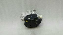 AUDI Audi RS4 8E B7 A4 RHD front left door lock 8E2837015AA right handlebar — thumbnail 6