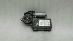 AUDI Audi RS4 8E B7 A4 RHD front right door window engine 8E2959802F right handlebar — thumbnail 1