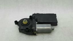 AUDI Audi RS4 8E B7 A4 RHD front right door window engine 8E2959802F right handlebar — thumbnail 6