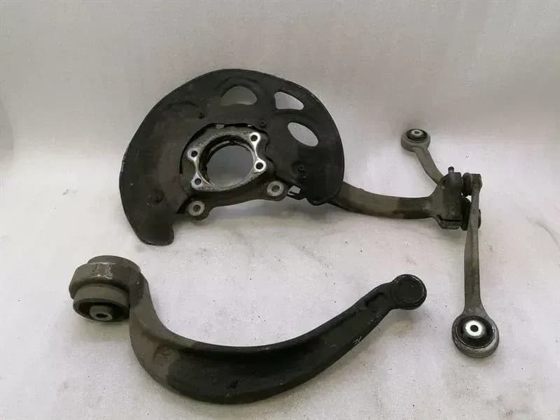 AUDI Audi RS5 8T Left Front Hub 8K0407257G Wheel Bearing Housing Front Left SET