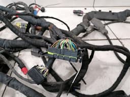 MASERATI MASERATI GRANTURISMO M145 ENGINE BAY WIRING LOOM 228523 RIGHT HAND DRIVE RHD — thumbnail 5