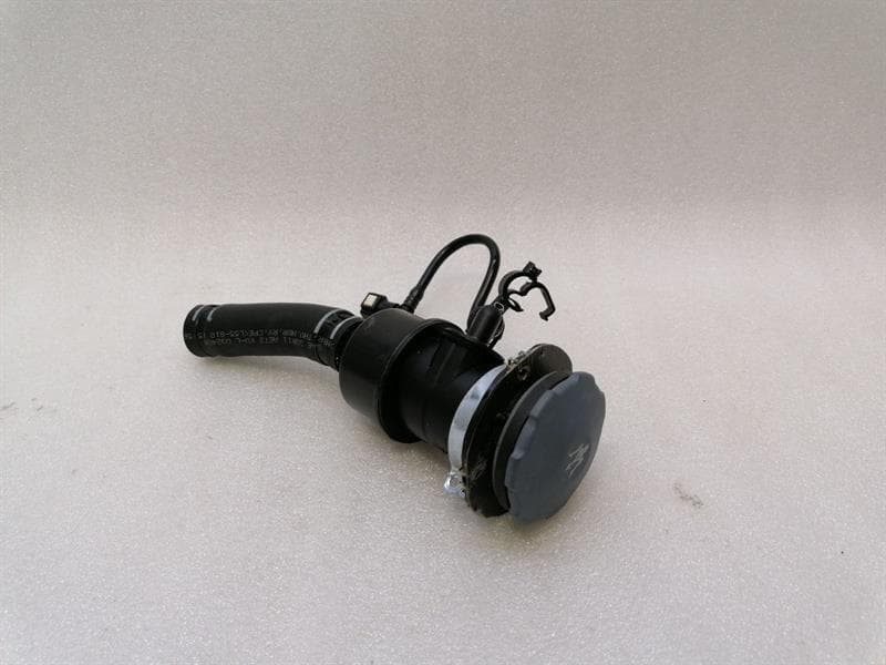 Maserati Granturismo M145 Fuel Filler Neck 222257 Filler Connector