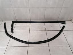 MASERATI Maserati Granturismo M145 Right Door Seal 80089100 Door Seals Right — thumbnail 1