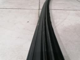 MASERATI Maserati Granturismo M145 Right Door Seal 80089100 Door Seals Right — thumbnail 5