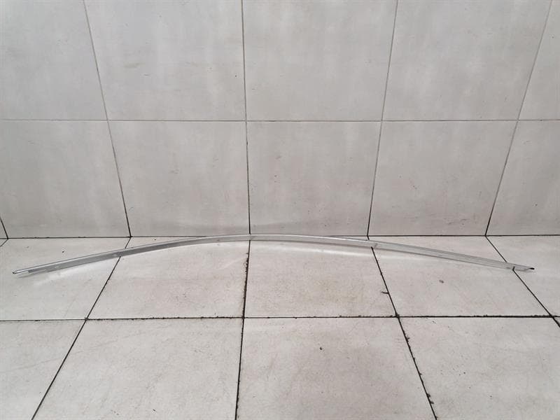 MASERATI MASERATI GRANTURISMO M145 Right Roof Moulding 82078400 Right Roof Bar