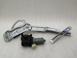 MERCEDES-BENZ Mercedes CLK W208 Left Front Door Winder A2087200346 Window Regulator Front Left — thumbnail 1