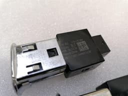 BENTLEY BENTLEY BENTAYGA 36A MK2 Type-C Module Set 3G5035954 Type-C Module Set — thumbnail 4