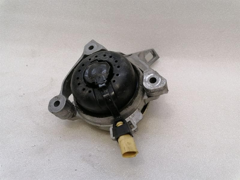 BENTLEY Bentley Bentayga 36A MK2 Right Gearbox mount 4M0399202G Gearbox Mount Re