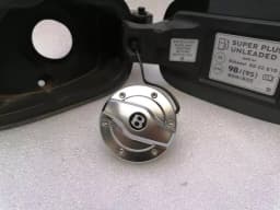 BENTLEY BENTLEY BENTAYGA 36A MK2 fuel filler cap 36A201550P fuel cap fuel flap — thumbnail 2