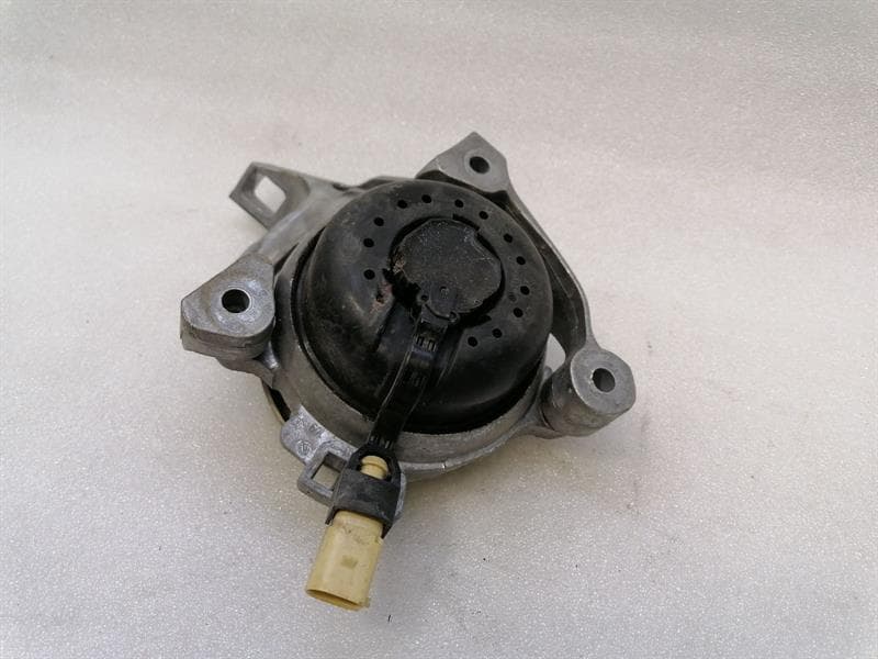 BENTLEY Bentley Bentayga 36A MK2 Left Gearbox Mount 4M039201G Gearbox Mount Left