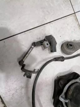 BENTLEY Bentley Continental GT 18-24 3S Right Front Hub 971407246L Front Wheel Bearing Housing — thumbnail 4