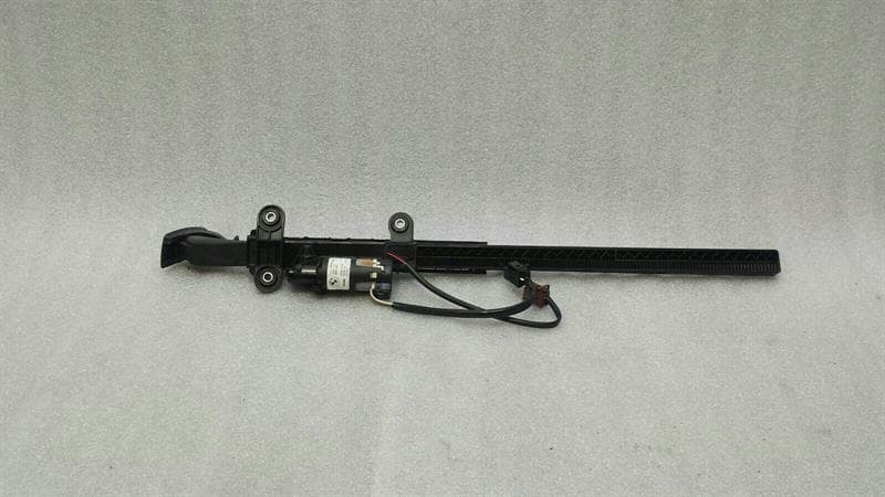 BMW BMW 3 Series E92 Left Belt Tensioner 9165379 Left Belt Sender