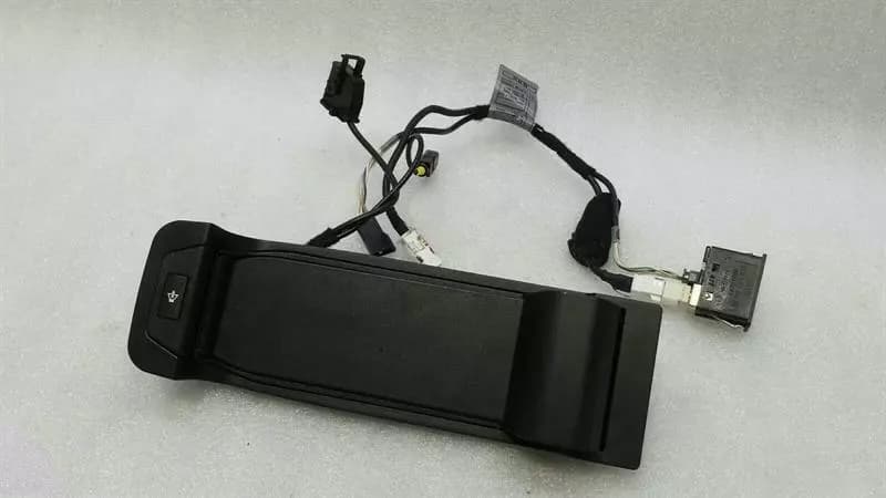 BMW BMW 3 Series E92 E90 Phone Adapter 9129651 Bezel USB