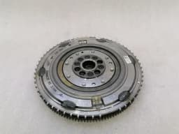 PORSCHE 1700KM 2022 PORSCHE 911 992 FLYWHEEL 9P1105264C FLYWHEEL PDK GT3 — thumbnail 1