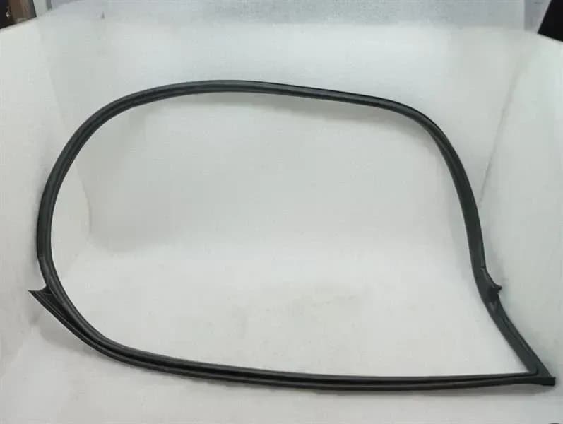 PORSCHE Porsche Cayman 718 GT4RS Door Seal 98153707606 Right Door Seals