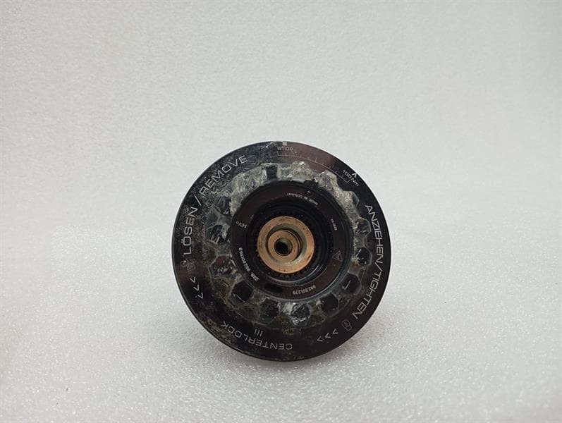 PORSCHE Porsche Cayman 718 GT4RS 992407139a FAULTY Centre Lock Centre Wheel Loc