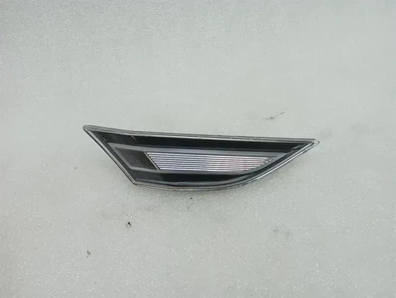 PORSCHE Porsche Cayman 718 GT4RS Right Indicator 99163125606 Right Side Indicator