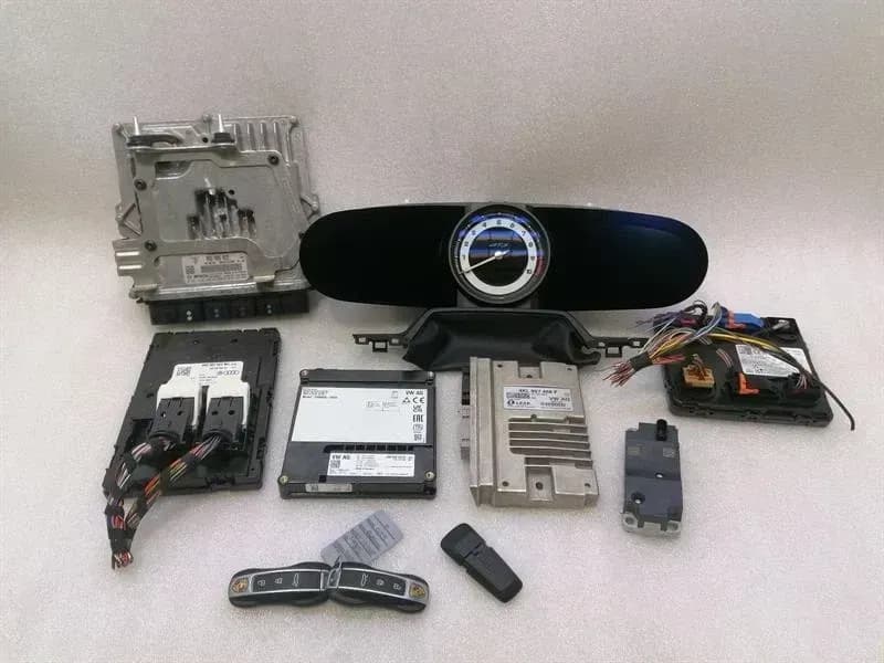 PORSCHE Porsche 911 992 GT3 Engine ECU SET 992906033 Engine Control Unit SET