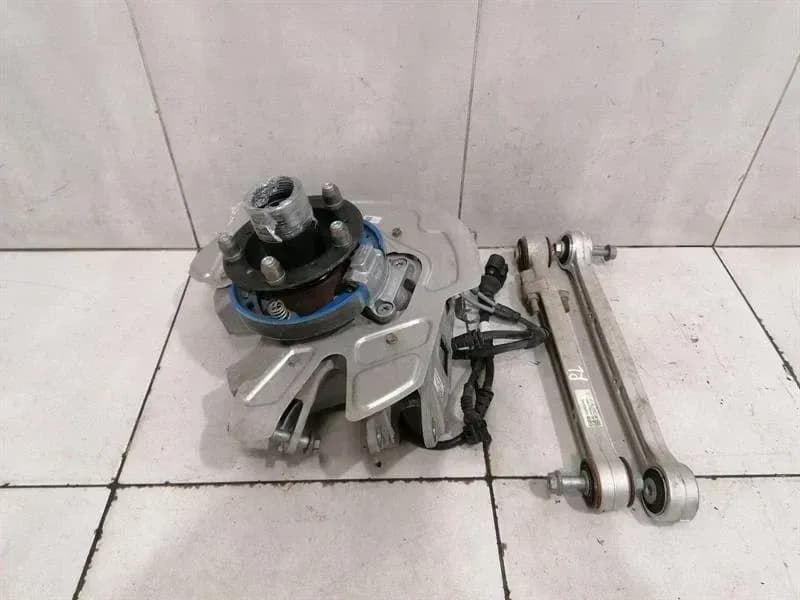 PORSCHE Porsche 911 992 Left Rear Hub 9GT505051A Wheel Bearing Housing Rear Left