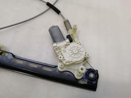 PORSCHE Porsche Cayman 718 GT4 Right Front Door Winder 99154207602 Front Window Regulator Re — thumbnail 3