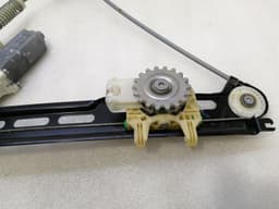PORSCHE Porsche Cayman 718 GT4 Right Front Door Winder 99154207602 Front Window Regulator Re — thumbnail 8