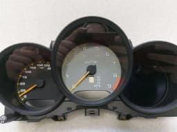 PORSCHE Porsche Cayman 718 GT4 Instrument Cluster 982920955F GT4 MPH 4.0 Speedometer — thumbnail 2
