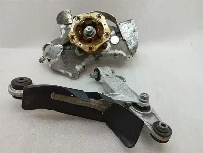 PORSCHE Porsche Cayman 718 GT4 Left Front Hub 99134165781 Wheel Bearing Housing Front Left