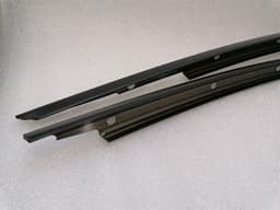 PORSCHE Porsche Cayman 718 Body Moulding Set 98153748209 Strip Set L/R — thumbnail 2