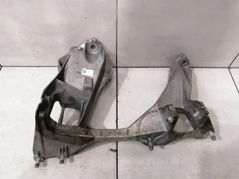 PORSCHE Porsche Cayman 718 subframe rear right 98133105208 axle frame rear axle right