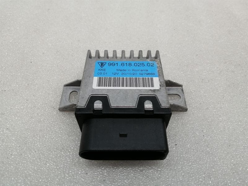 Porsche Cayman 718 electronic module 99161802502 control unit fuel pump