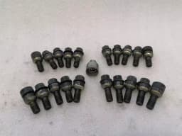 PORSCHE Porsche Boxster Spyder 718 PAF009593 WHT006978 WHEEL SCREWS WHEEL BOLTS — thumbnail 1