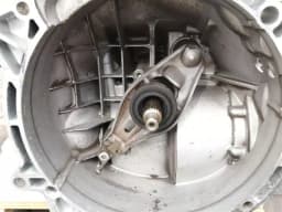 PORSCHE Porsche Boxster Spyder 718 Gearbox G8225 6-Speed Manual Transmission 982300052C — thumbnail 9