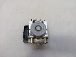 PORSCHE Porsche Boxster Spyder 718 A.B.S Pump 99135575521 ABS Pump Hydraulic Block — thumbnail 4