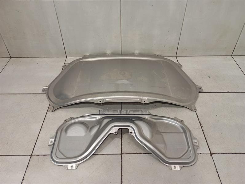 Porsche Boxster Spyder 718 Engine Cover 982827015 Engine Cover