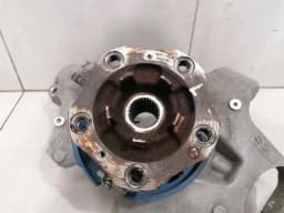 PORSCHE Porsche GT4 Spyder 718 Left Rear Hub 982505435D Wheel Bearing Housing Rear Left — thumbnail 3