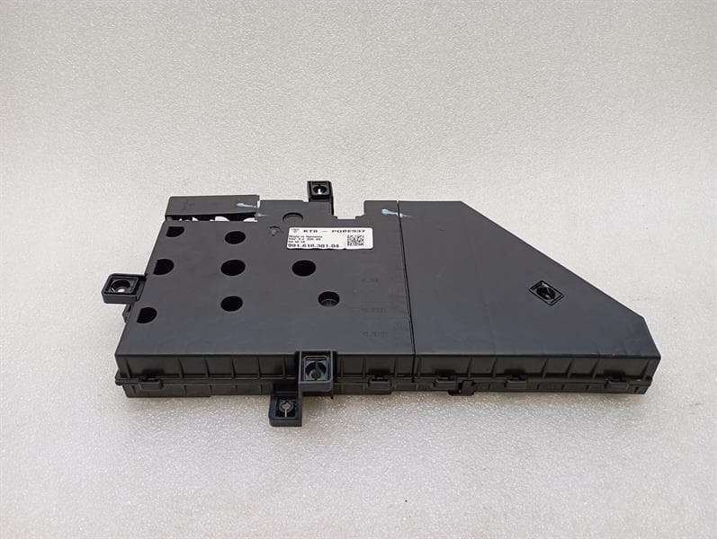 Porsche Boxster Spyder 718 Fuse Box 99161030104 Fuse Box