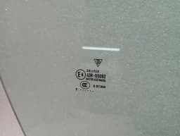 PORSCHE Porsche Boxster Spyder 718 right front door glass 98154251202 door window front R — thumbnail 5