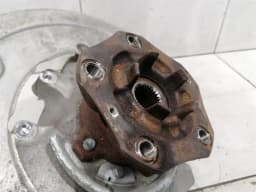 PORSCHE Porsche Cayman 718 GT4 Right Rear Hub 982505436D Wheel Bearing Housing Rear Right — thumbnail 2