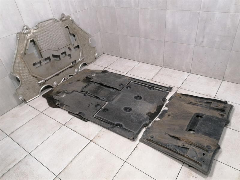 PORSCHE Porsche Cayman 718 GT4 Undertray 982825205A with defects Underbody Trim