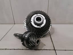 PORSCHE Porsche Boxster GT4RS 718 Rear Diff 9G23210700 Differential Rear CG275 Lock — thumbnail 1