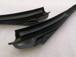 PORSCHE Porsche Boxster GT4RS Windshield Seal 98153707704 Windshield Seal — thumbnail 4