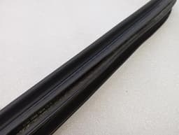 MCLAREN McLaren 720S Spider Door Seal 14AB122SP Door Seals RH DOOR SPIDER RIGHT — thumbnail 7