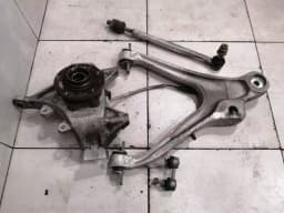 MCLAREN McLaren 720S KNUCKLE SUSPENSION Left Rear Hub 14BA022CP Rear Wheel Bearing Housing — thumbnail 3